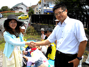 大野さんとの握手